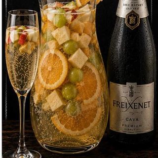 Sangría Blanca con Cava