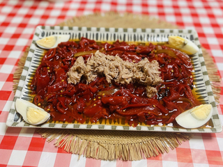 Pimientos Del Piquillo Con Atún De Huevo (Plato)