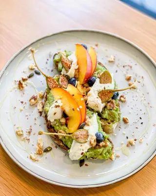 Sweet and salty avotoast