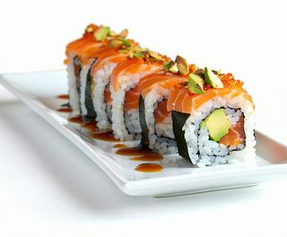 Uramaki flambe roll