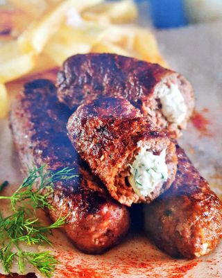 Порция Бифтеки с крема сирене