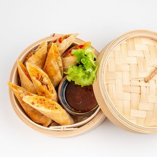 Spring roll cu carne de pui