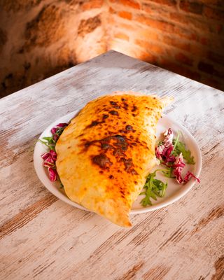 Calzone Classico
