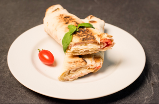 Sendvis rulat cu sunca 400g