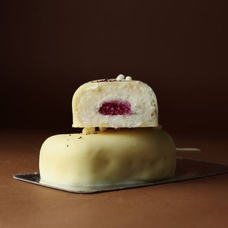 Сирок глазурований з вишнею