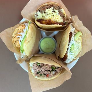 Arepa De Queso Blanco (Vaca)