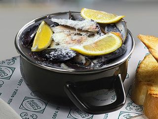 МІДІЇ У ВЕРШКОВОМУ СОУСІ (450g)