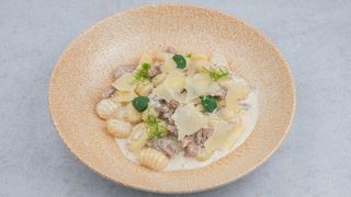 Njoke sa aromatičnim biftekom