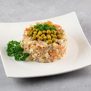 Салат "Оливье" с мясом