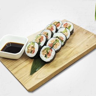 Кімбап з лососем