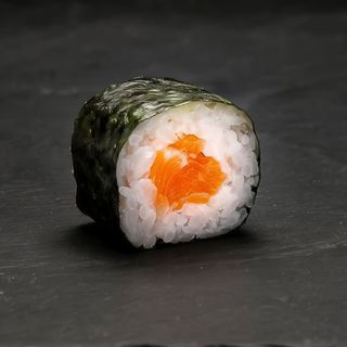 Sushi Salmón Pequeño (4 Uds.)