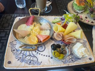 Petit Déjeuner Brunch