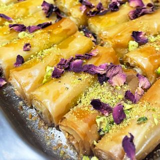 DOMOWA BAKLAWA RÓŻANO-ORZECHOWA(5 szt)