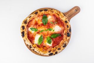 Pizza Queen Margherita