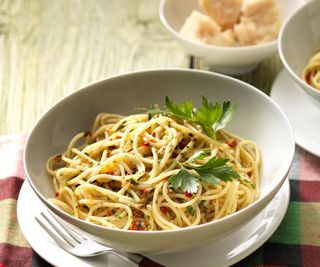 Aglio y olio e peperoncino