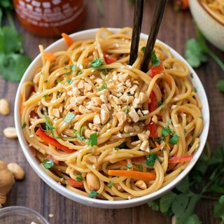 Pasta Thai de Pollo y verduras 