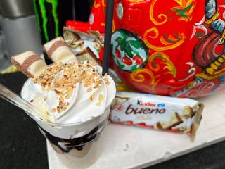 Kinder Bueno white 40 cl