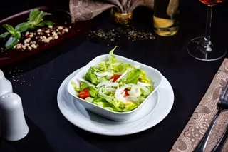 Salata verde cu ridichi