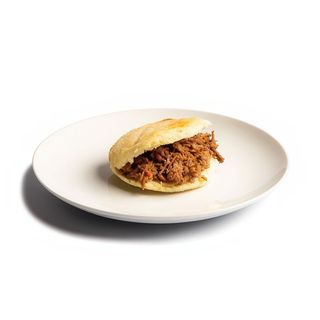 Arepa Carne Mechada