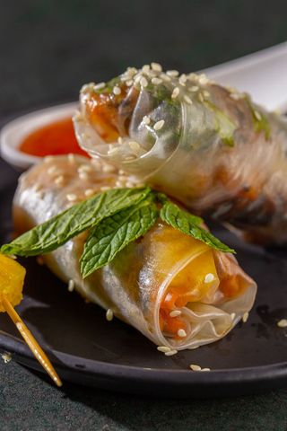 Rollitos de primavera frescos de gambas (2 pzs.)