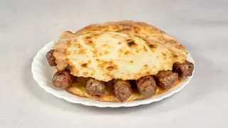 Sarajevski ćevap u somunu