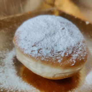 Bomba calda con nutella pistacchio