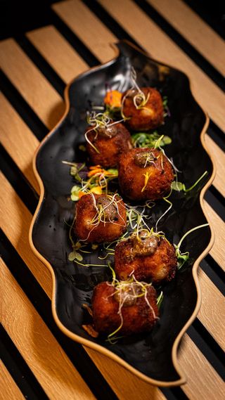 Croquetas De Queso Y Trufa (6 Uds.)