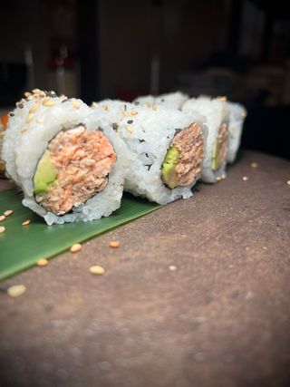 Uramaki salmon roll