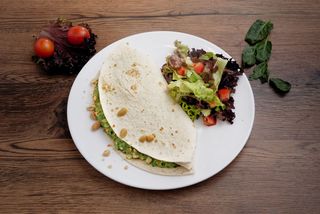 Spanać chicken tortilja