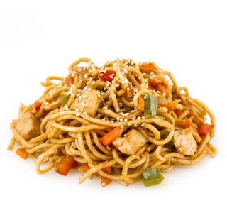 Yakisoba Con Pollo Y Verduras