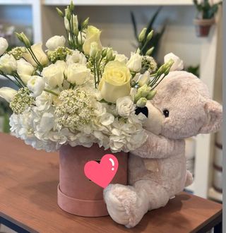 Box com Flores Mistas e Peluche
