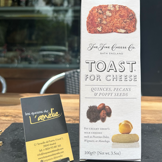 Crackers de membrillo, nueces de pecan y semillas de amapola