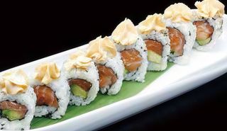 82. Spicy Sake Aguacate (8 Pzs.)