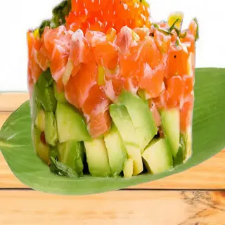 28-Tartar De Salmón Con Aguacate
