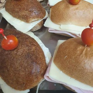 Bocadillo York Y Queso