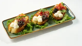 Брускетта с карбонатом (200г)