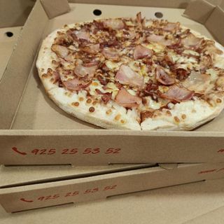 Oferta De 2 Pizzas Familiares