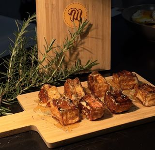 Queijo Coalho Grelhado com Mel e Orégãos