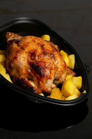 Pollo allo spiedo con patate al forno