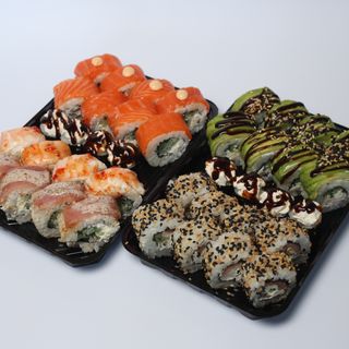 Сет Мінорі  (1100г 40шт)