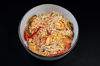 Удон з морепродуктами