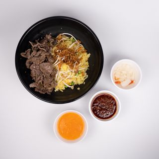 Ryż smażony z wołowiną