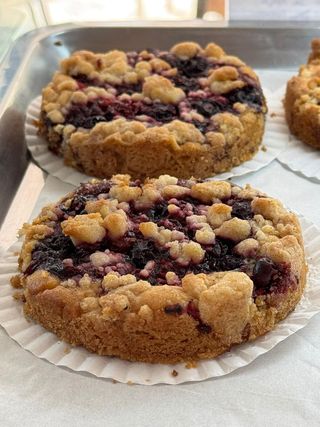Cookie Recheada e Crumble de Frutos Vermelhos