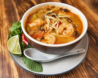 Гострий суп з креветками та імбірем XXL (700г)