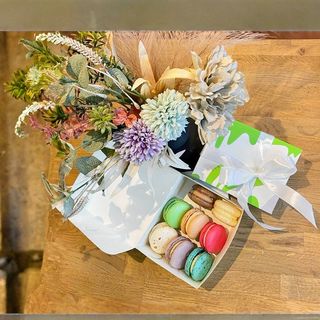 Бокс преміум макарунів (8шт)