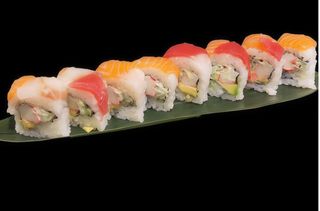 Uramaki rainbow roll