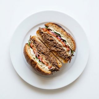 Sándwich Mechada