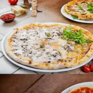 Pizza Funghi
