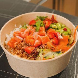 POKÉ BANH MI TRUCHA DE NAVARRA (cruda)