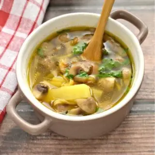 Суп домашній з куркою та грибами (300г)